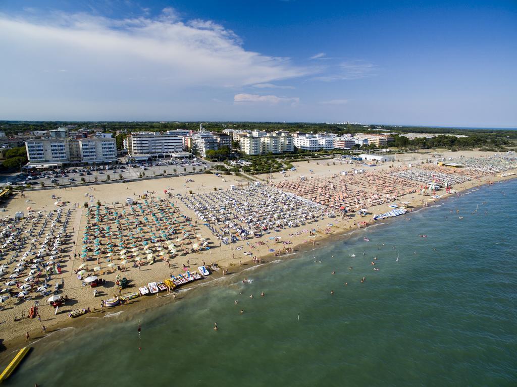 Hotel Ambassador Bibione Zewnętrze zdjęcie