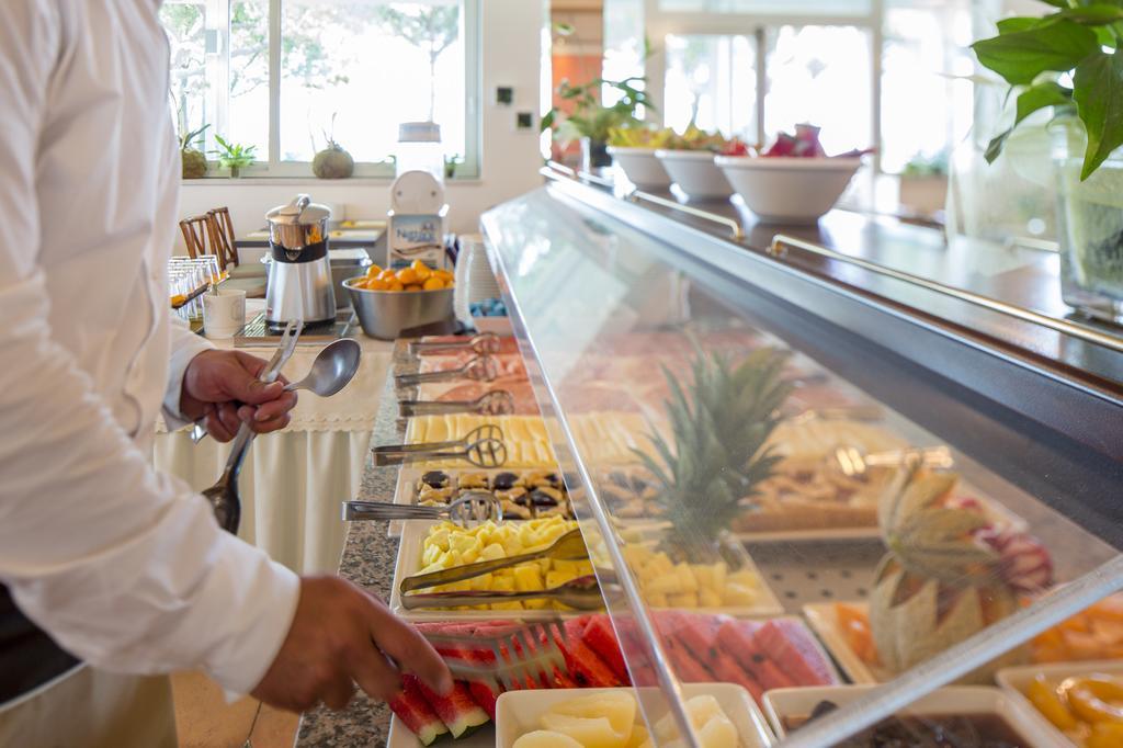 Hotel Ambassador Bibione Zewnętrze zdjęcie